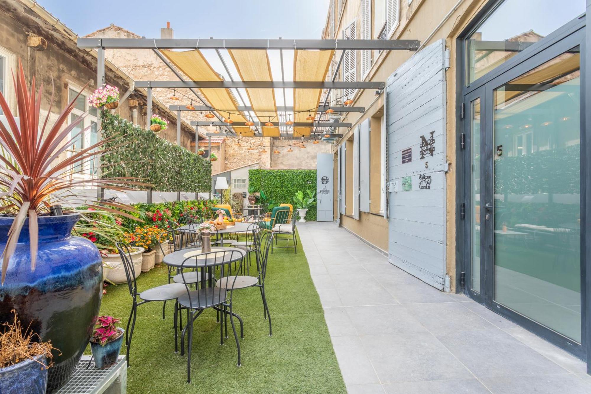 Апартаменты Adira Marseille Montgrand 2 Etoiles Экстерьер фото