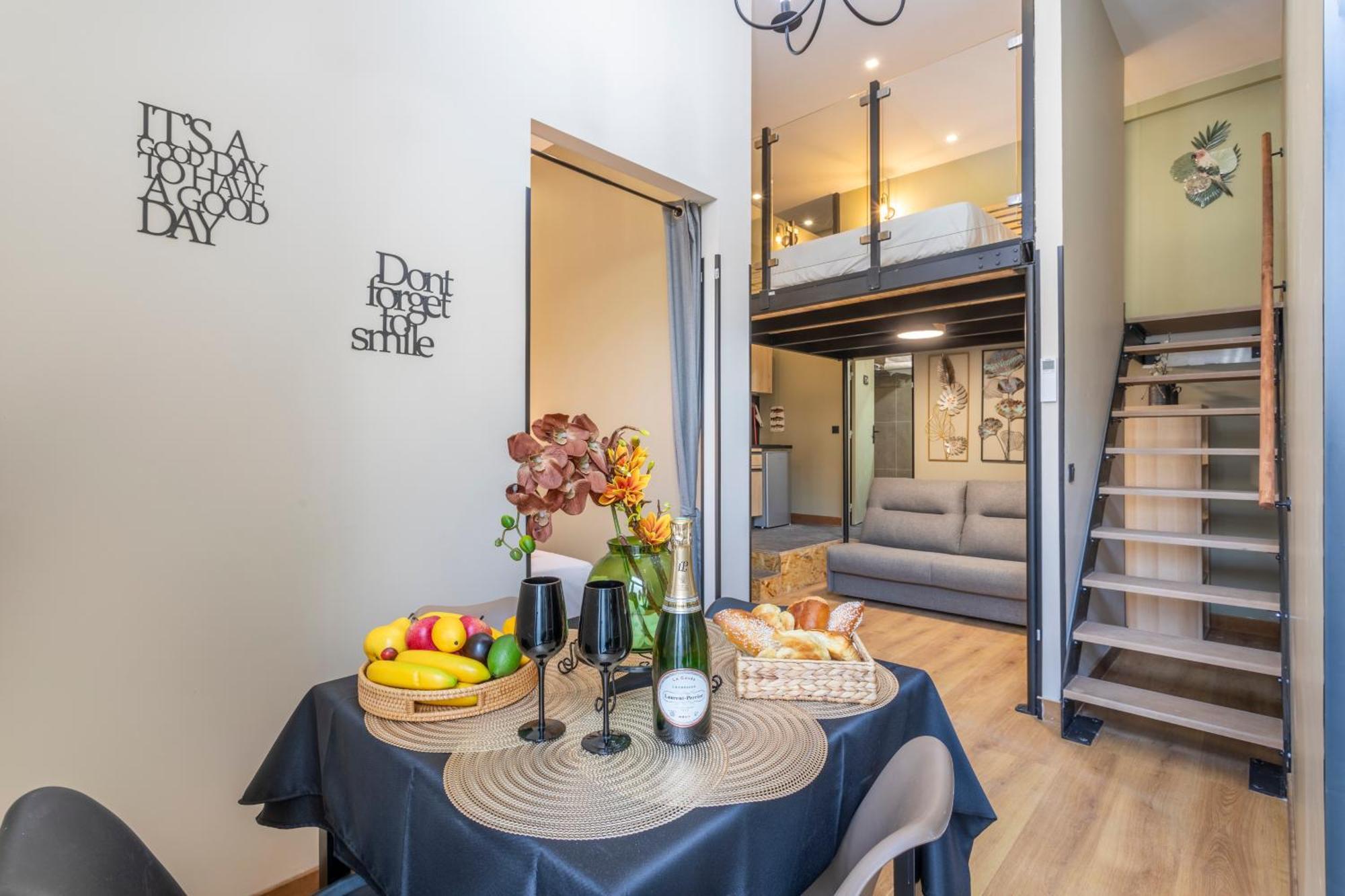 Апартаменты Adira Marseille Montgrand 2 Etoiles Экстерьер фото